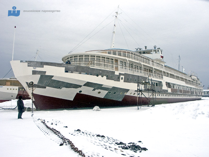 теплоход матросов красноярск, теплоход александр матросов, матросов корабль красноярск, александр матросов судно